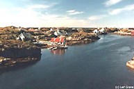 Modern Kjempenes, seen from the bridge of Hillersøybrua. Old buildings are gone, and new have been added.