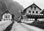 Vikingvang Hotel is a good example of the Swiss style which was the predominant building style at Gudvangen in the late 19th century. 