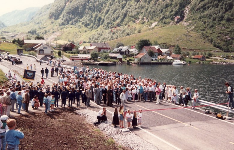 From the opening of the road Instefjord-Oppedal at Oppedal on 22 June 1990. 
