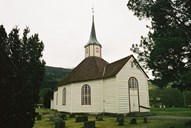 Among other things, the Innvik church is famous for having had a vicar who was beheaded. Jon Mogensen Skanke, the vicar in Innvik between 1597 and 1618, was executed in 1618, and one reason was his dealings with black magic.