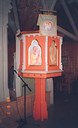 The pulpit dates from 1867. It has three paintings: of a shepherd boy with a staff, of an elderly man, and of a dove. The dove is a symbol of the Holy Spirit. The interpretation of the two others is uncertain.