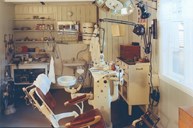 The dental clinic of Olav Myklestad in Sogndal has been reconstructed in full detail at the museum.