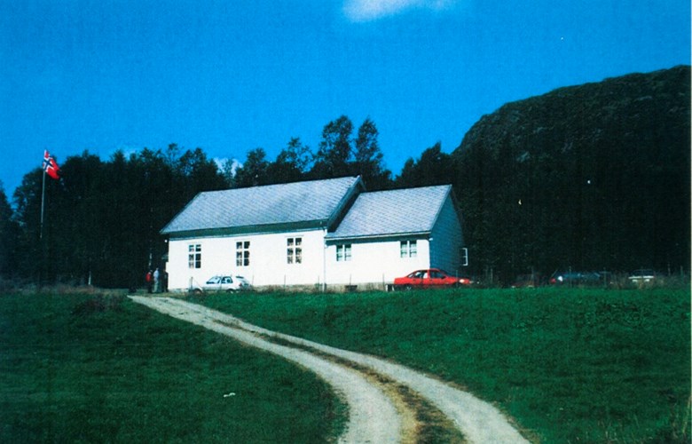 Dalsøyra "bedehus", built 1914. The extension was taken into use in 1967.