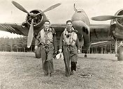 Two airmen from New Zealand in front of a Beaufighter, the same type of plane that was shot down during the air raid on Måløy on 24 April 1945. These two airmen were shot down at Silda on 6 December 1944, and survived an emergency landing on the sea.