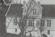 This is what the residence on Måløyna looked like in 1916.